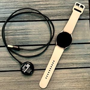 Samsung Galaxy Watch 4 Rose Gold